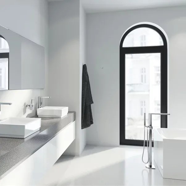 Baterie cada - dus freestanding Grohe Plus crom lucios