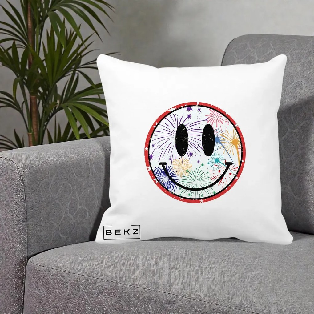 Perna decorativa Smiley Face cu Artificii Multicolore, 40x40 cm cu Umplutura, Alb Mat, BEKZ