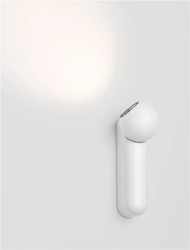Aplica cu spot LED stil minimalist 2700K NOTIC alb