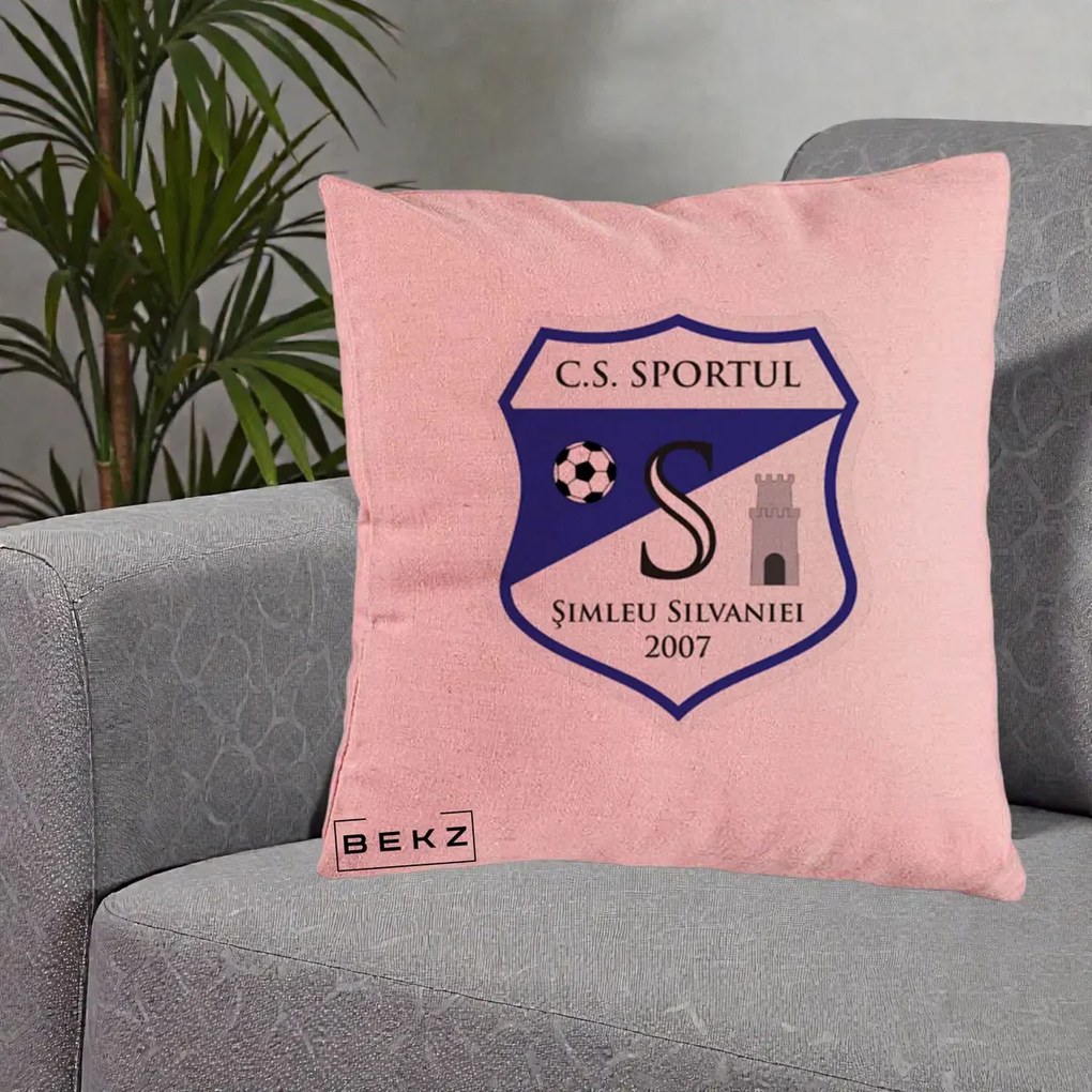 Perna Personalizata CS Sportul Simleu Silvaniei 2007, 40x40 cm, Roz, Husa Detasabila, Perna Inclusa, BEKZ®