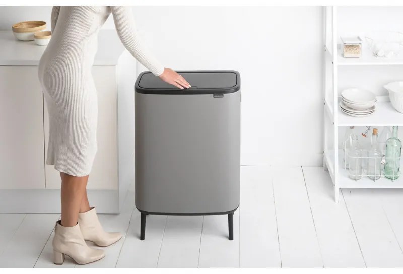 Cos de gunoi Brabantia Bo Touch Hi 1001266, 2x30 L, Perfect langa perete, Reglare picioare, Acoperit cu minerale, Gri