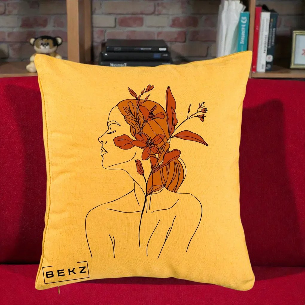 Perna Decorativa Portret Feminin Crin Ruginiu Auriu, 40x40 cm, Galben, Husa Detasabila, Perna Inclusa, BEKZ®