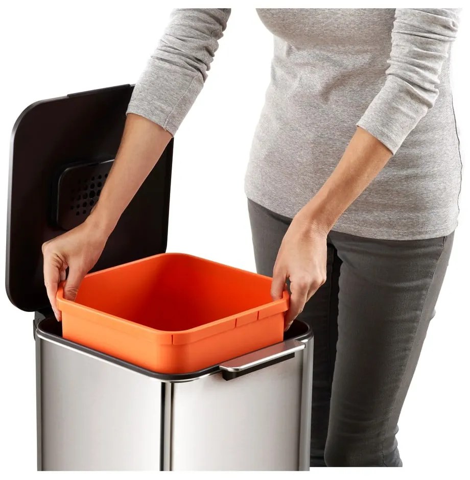 Coș de gunoi argintiu de reciclat din oțel 40 l Totem Compact – Joseph Joseph