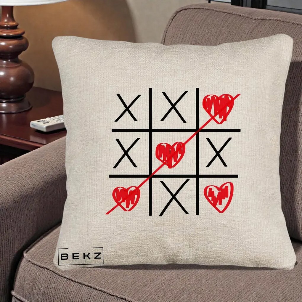 Cadou Romantic - Perna Personalizata Love Joc X si Inima cu Castigator Iubire, 40x40 cm, Bej Canapea, Husa Detasabila, Perna Inclusa, BEKZ®