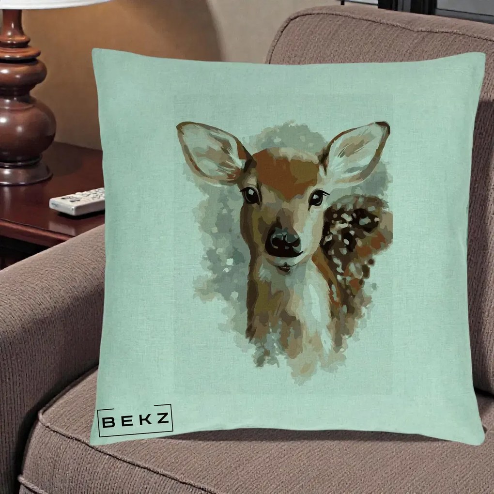 Perna Decorativa Caprioara Pui Acuarela, 40x40 cm, Verde Menta, Husa Detasabila, Perna Inclusa, BEKZ®