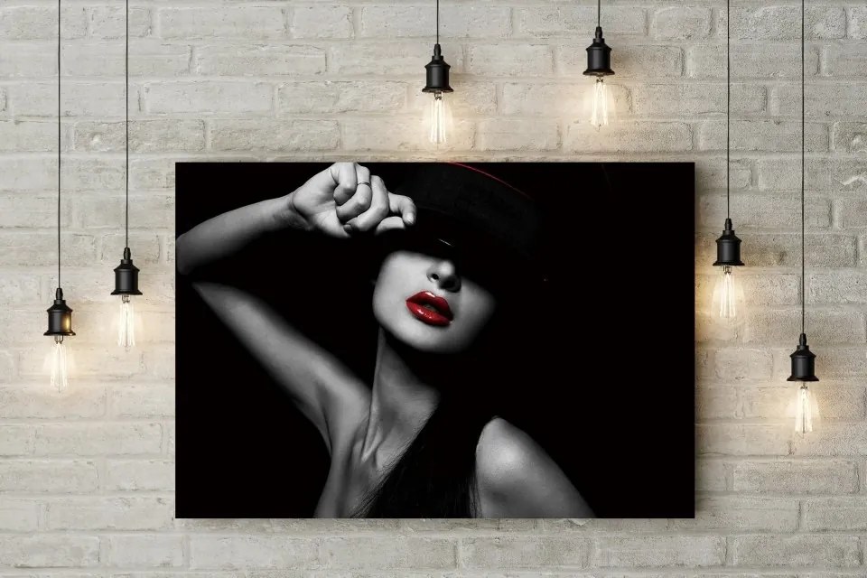 Tablou canvas Black Hat Girl 120x80 cm