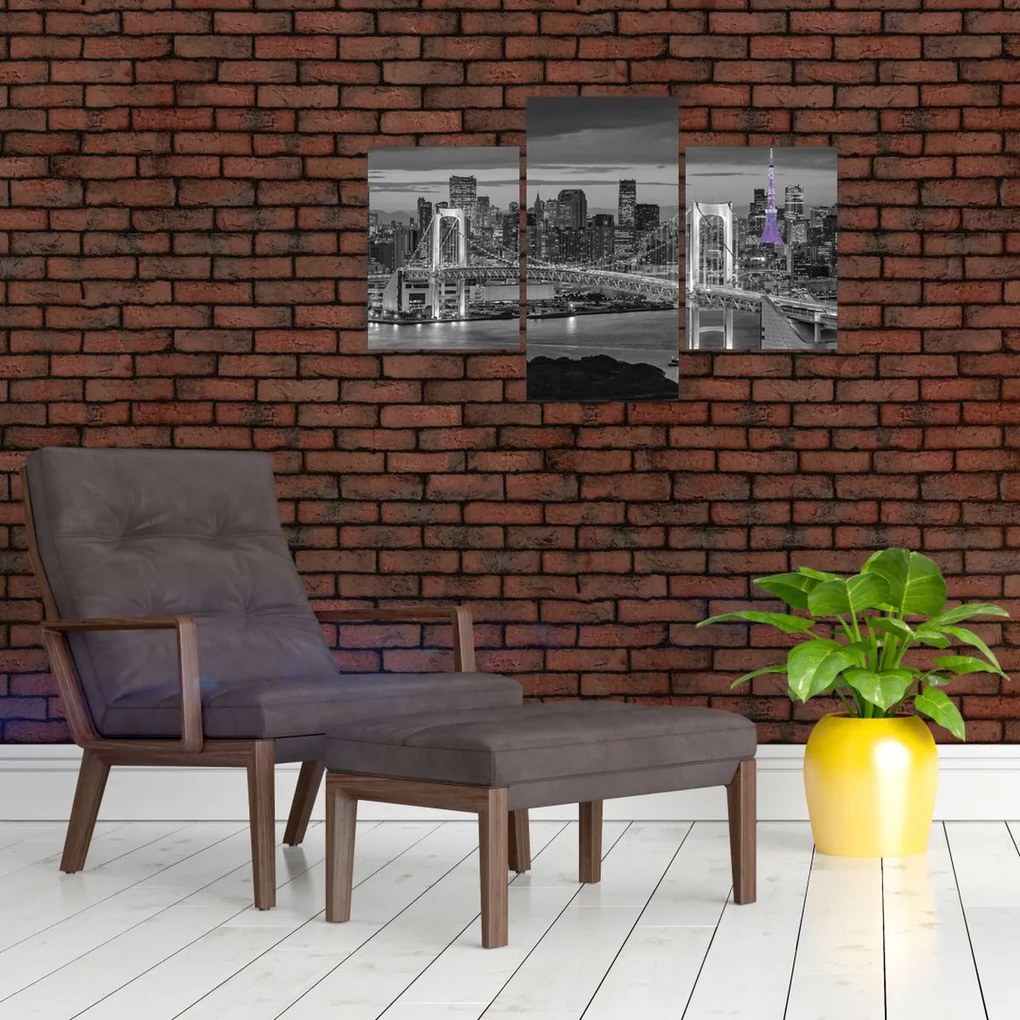 Tablou - Orașul mare cu turnul mov (90x60 cm)