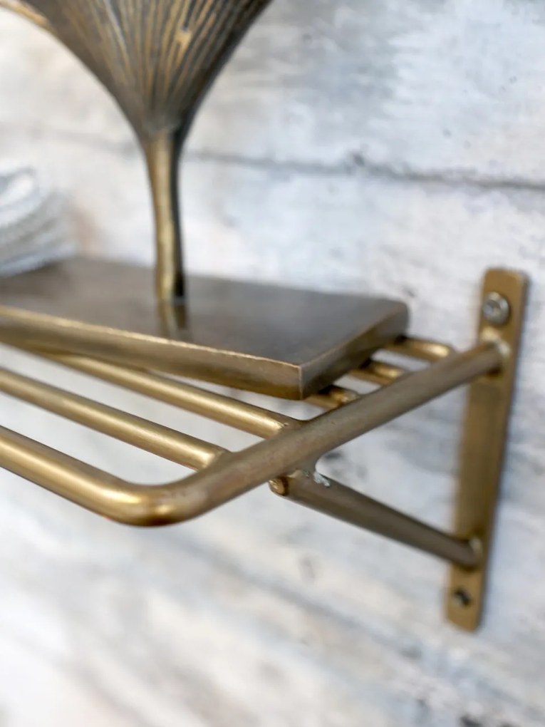 Raft de perete, din metal auriu