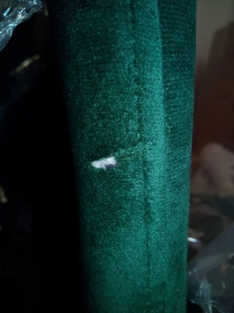 Reducere Scaun de sufragerie din catifea verde inchis LIBRA cu picioare negre calitate II