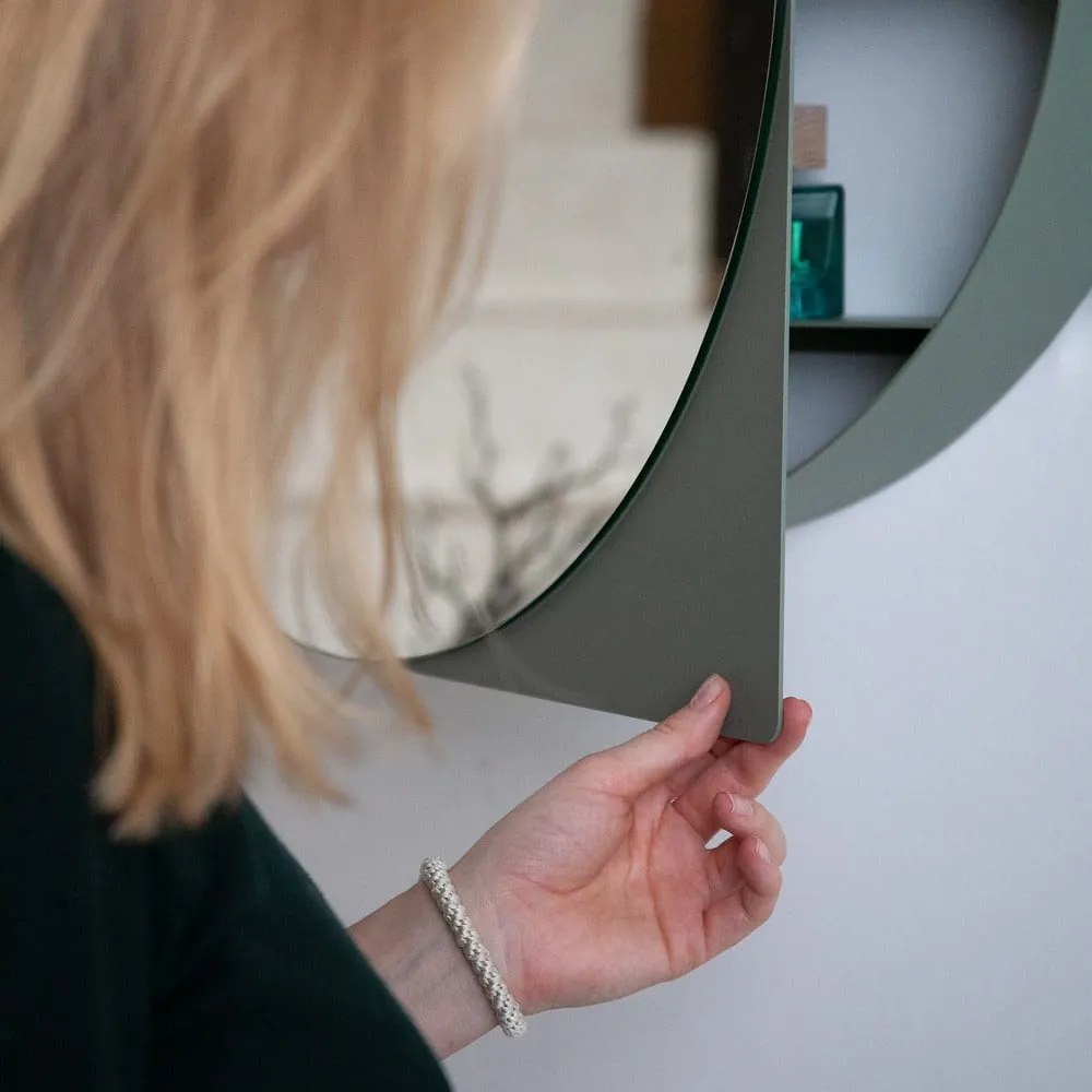 Dulap de baie verde prăfuit suspendat/cu oglindă din metal 55x55 cm Sonnet – Spinder Design