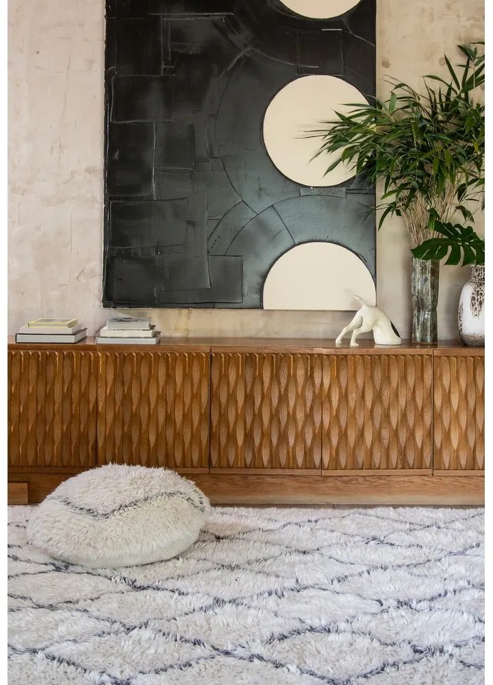 Taburet alb cu tapițerie din lână Berber Soul – Lorena Canals