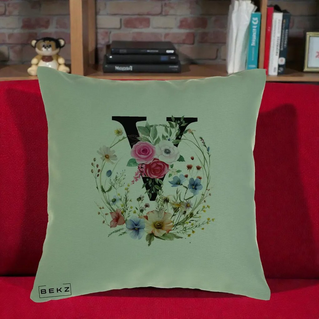 Cadou Personalizat - Perna Personalizata Monograma Florala Litera V cu Coroana, 40x40 cm, Verde, Husa Detasabila, Perna Inclusa, BEKZ®