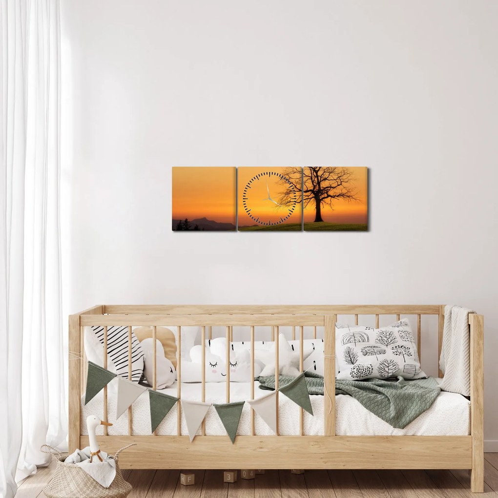 Tablou cu apus de soare pe o luncă (cu ceas) (90x30 cm)