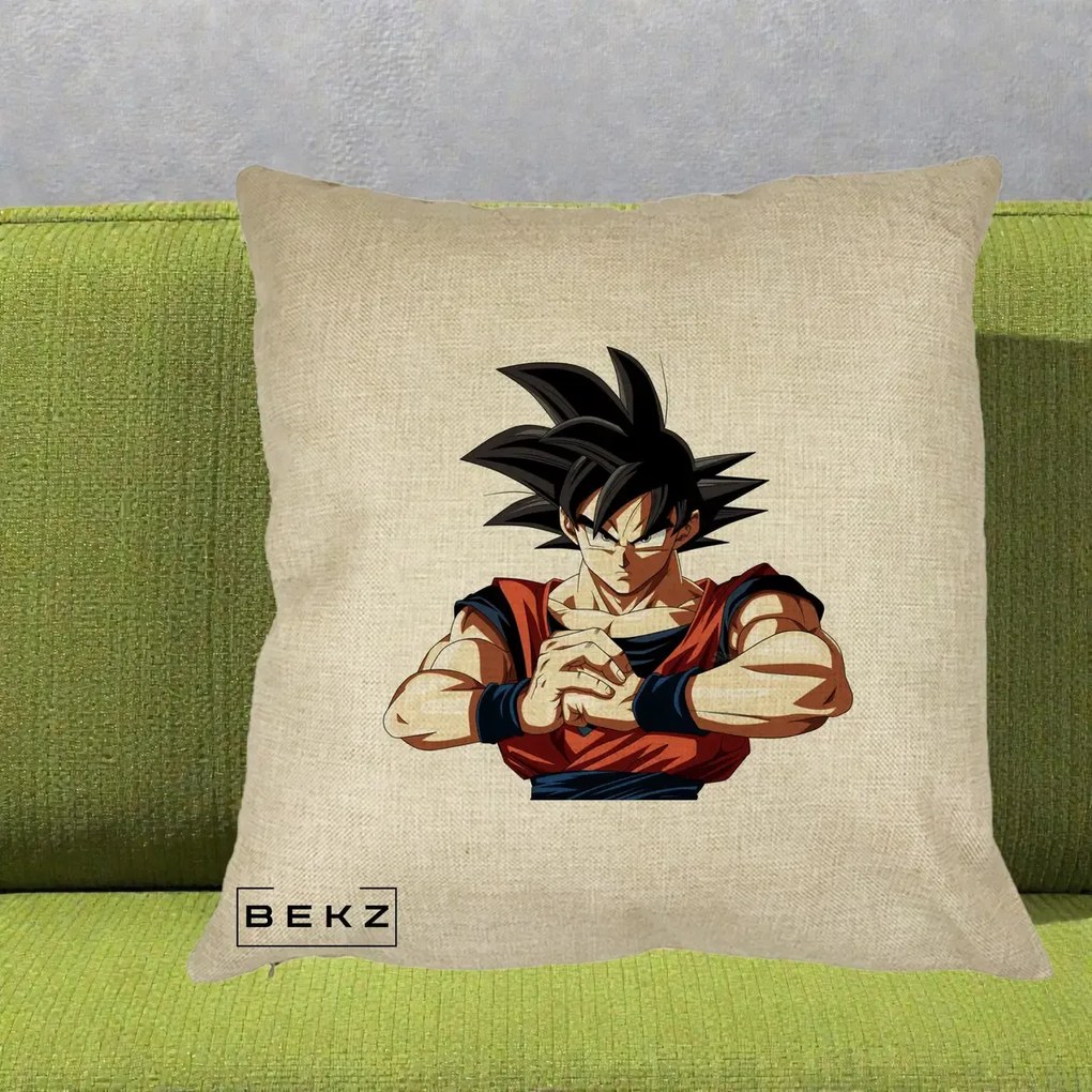 Perna Personalizata Dragon Ball Goku Portret Serios, 40x40 cm, Crem, Husa Detasabila, Perna Inclusa, BEKZ®