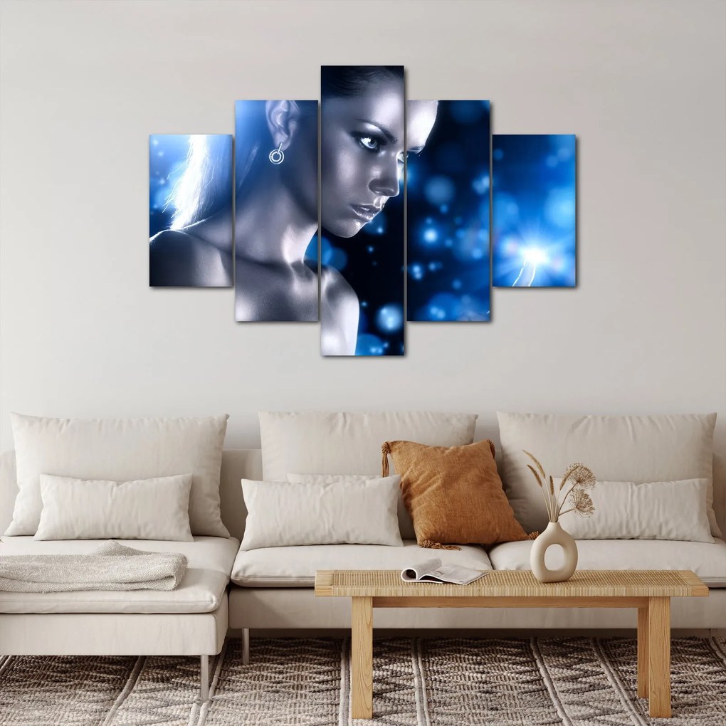 Tablou - Femeia, sclipici albastru (150x105 cm)