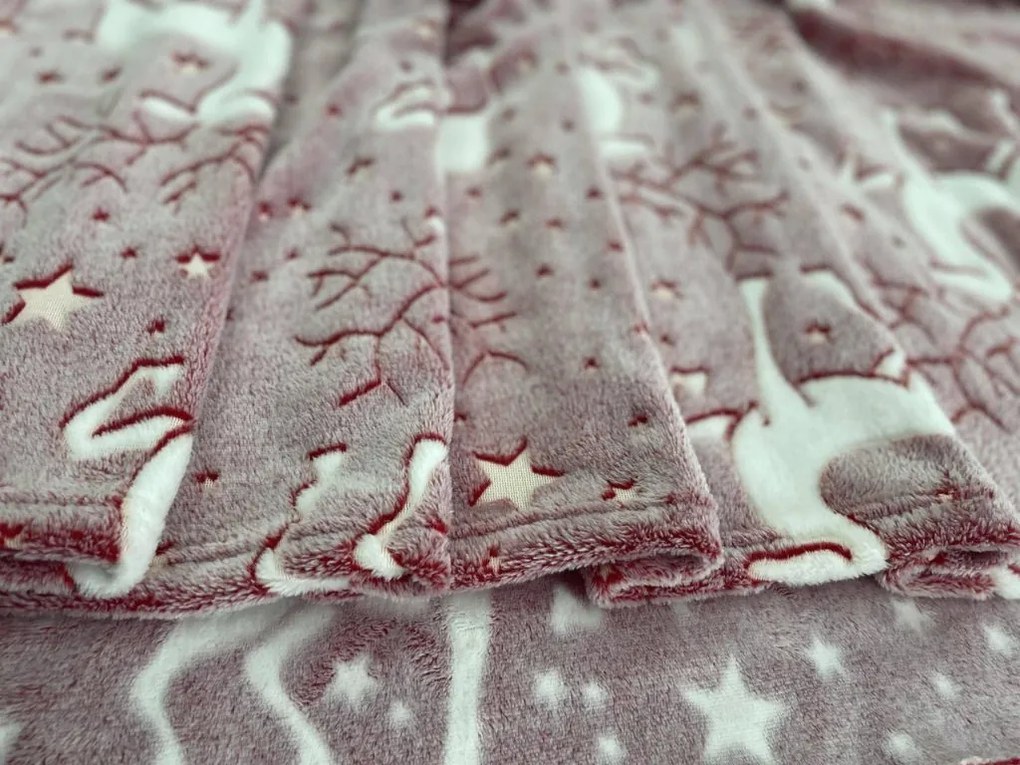 Patura din microplus luminosa STAR DEER, rosie Dimensiune: 150 x 200 cm