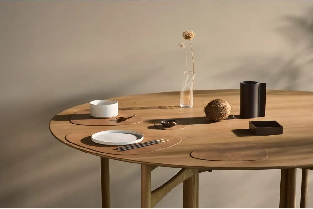 Suport pentru farfurii din piele ecologică 37x44 cm Curve L Nupo – LIND DNA