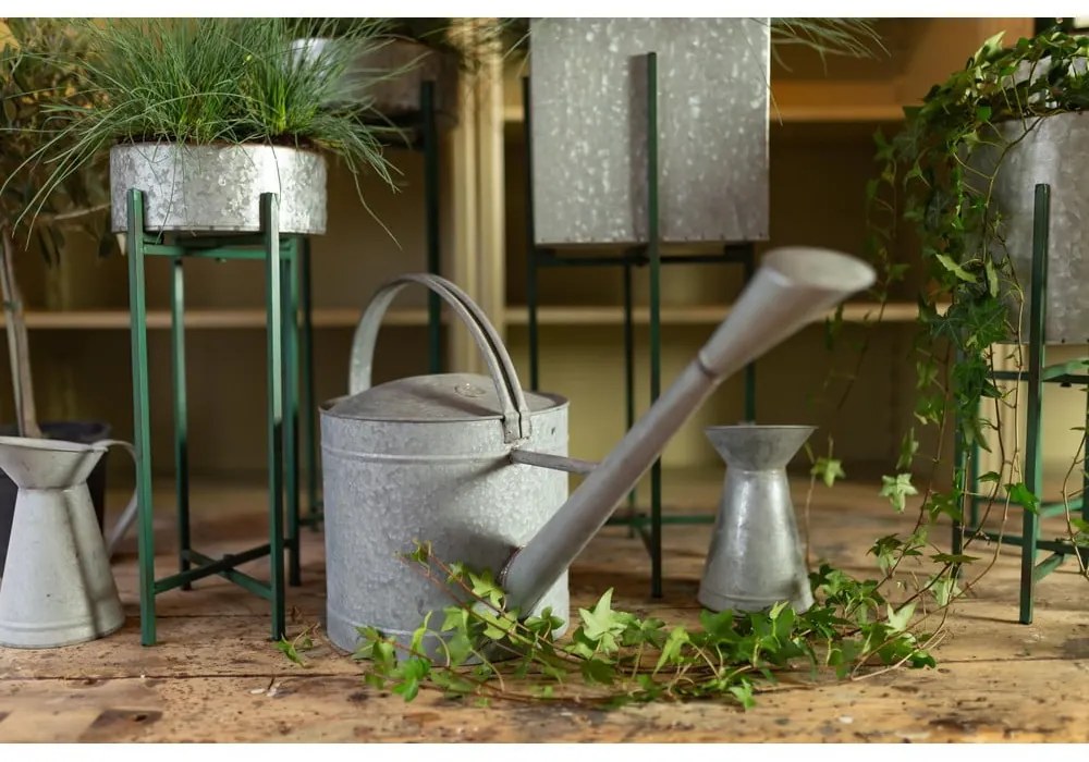 Stropitoare din metal 4,6 l – Esschert Design