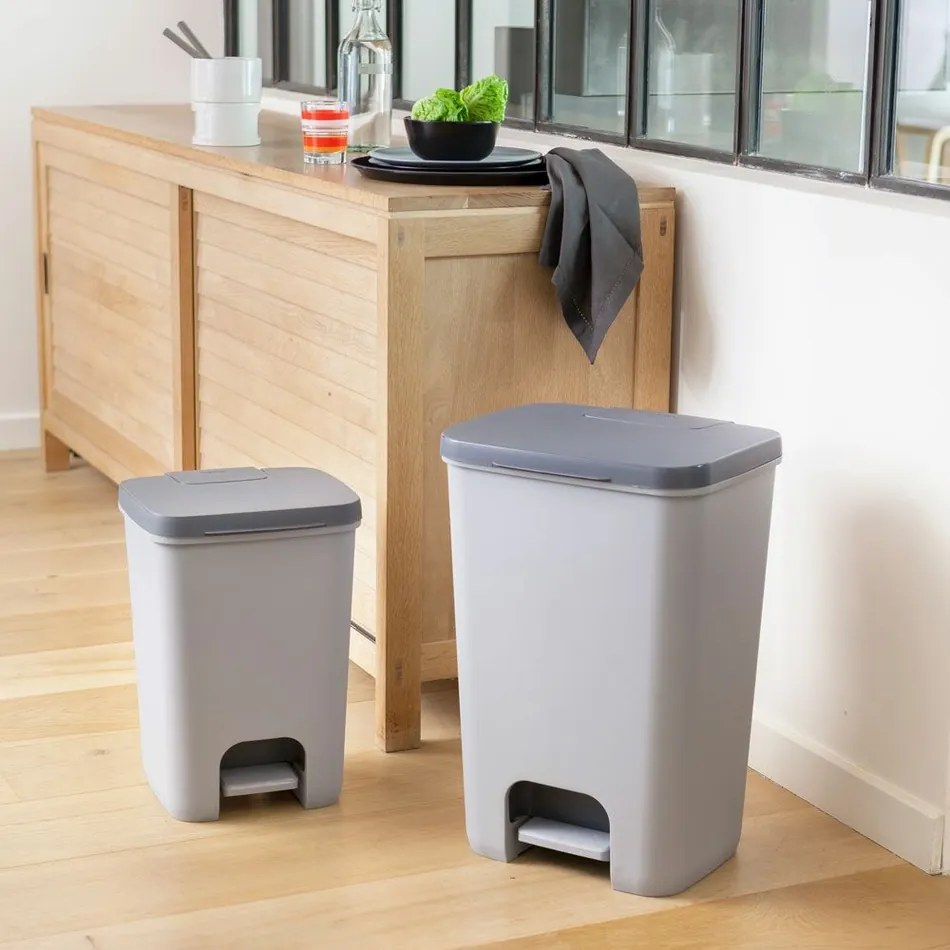 Coș de gunoi Curver Essentials 40 l, gri