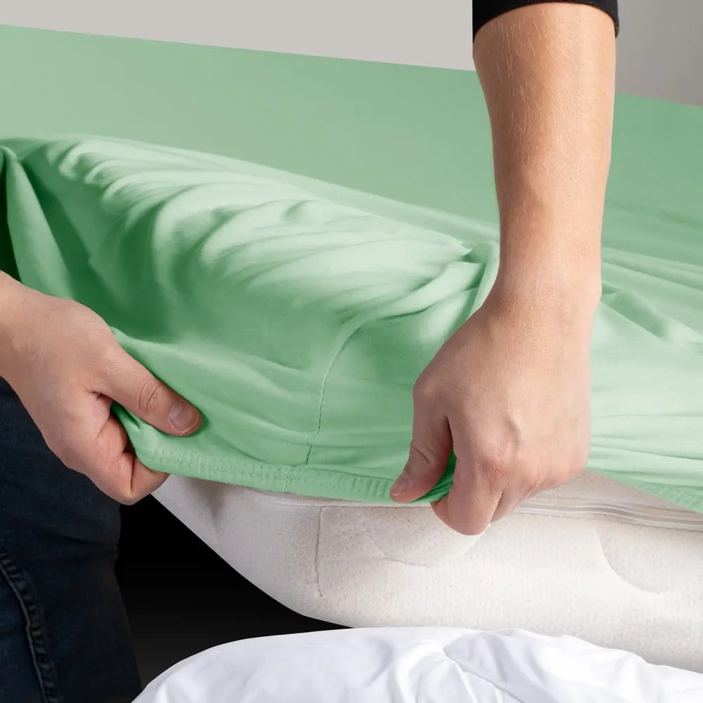 Cearceaf verde deschis din jerseu cu elastic 240x220 cm Amber – Restilo