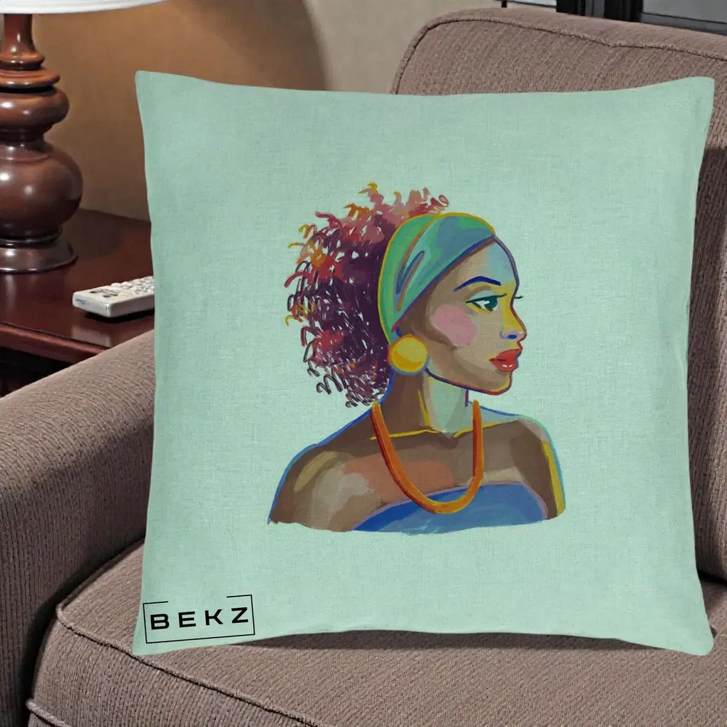 Perna Decorativa Portret Femeie Urbana Acuarela, 40x40 cm, Verde Menta, Husa Detasabila, Perna Inclusa, BEKZ®