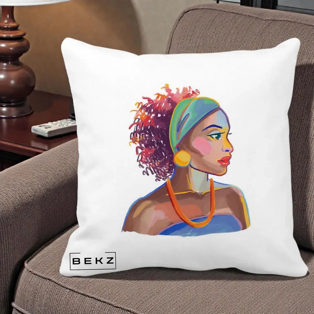 Perna Decorativa Portret Femeie Urbana Acuarela, 40x40 cm, Alba Mata, Husa Detasabila, Perna Inclusa, BEKZ®