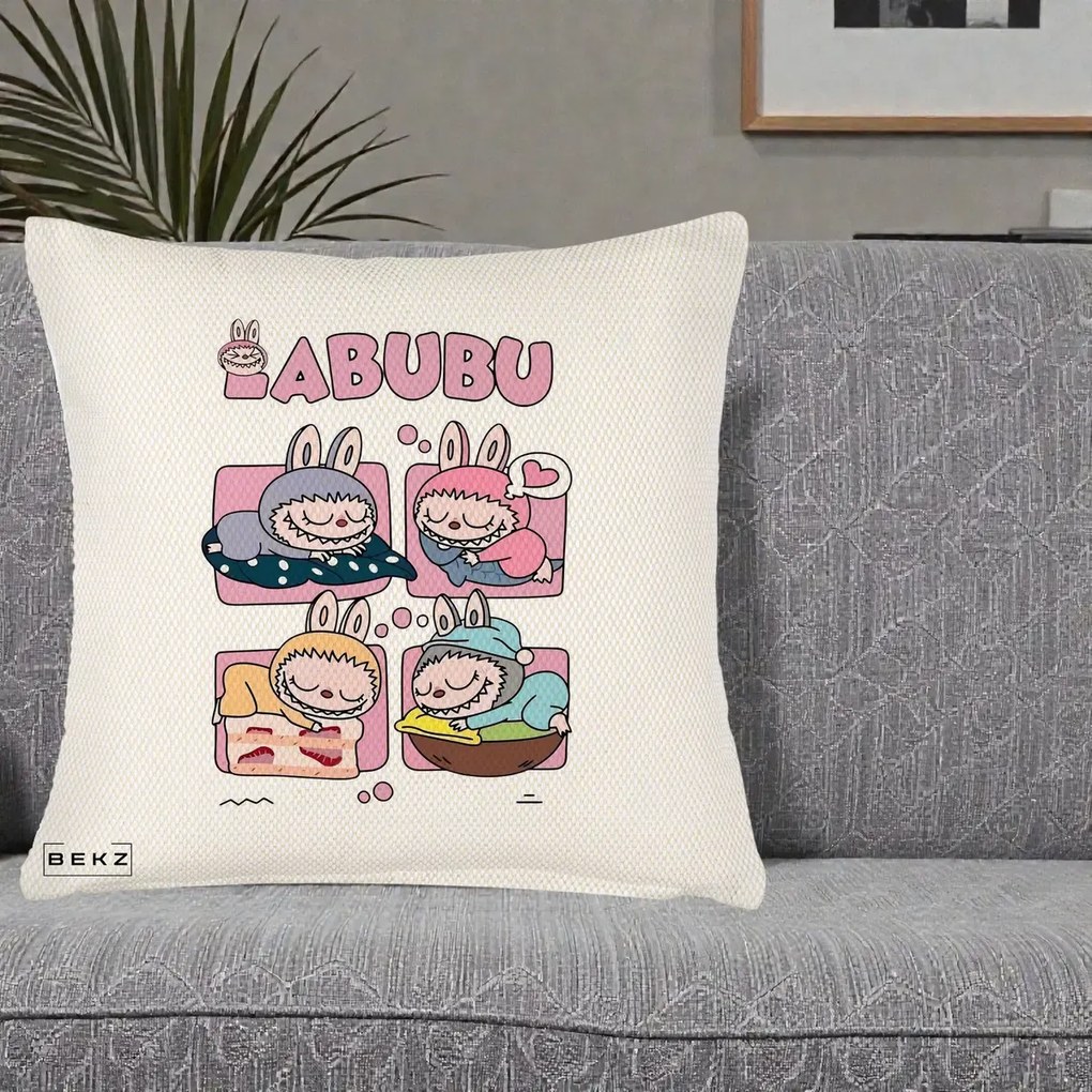 Perna Personalizata Labubu Sleeping Quad Grid, 40x40 cm, Crem Reliefat, Husa Detasabila, Perna Inclusa, BEKZ®