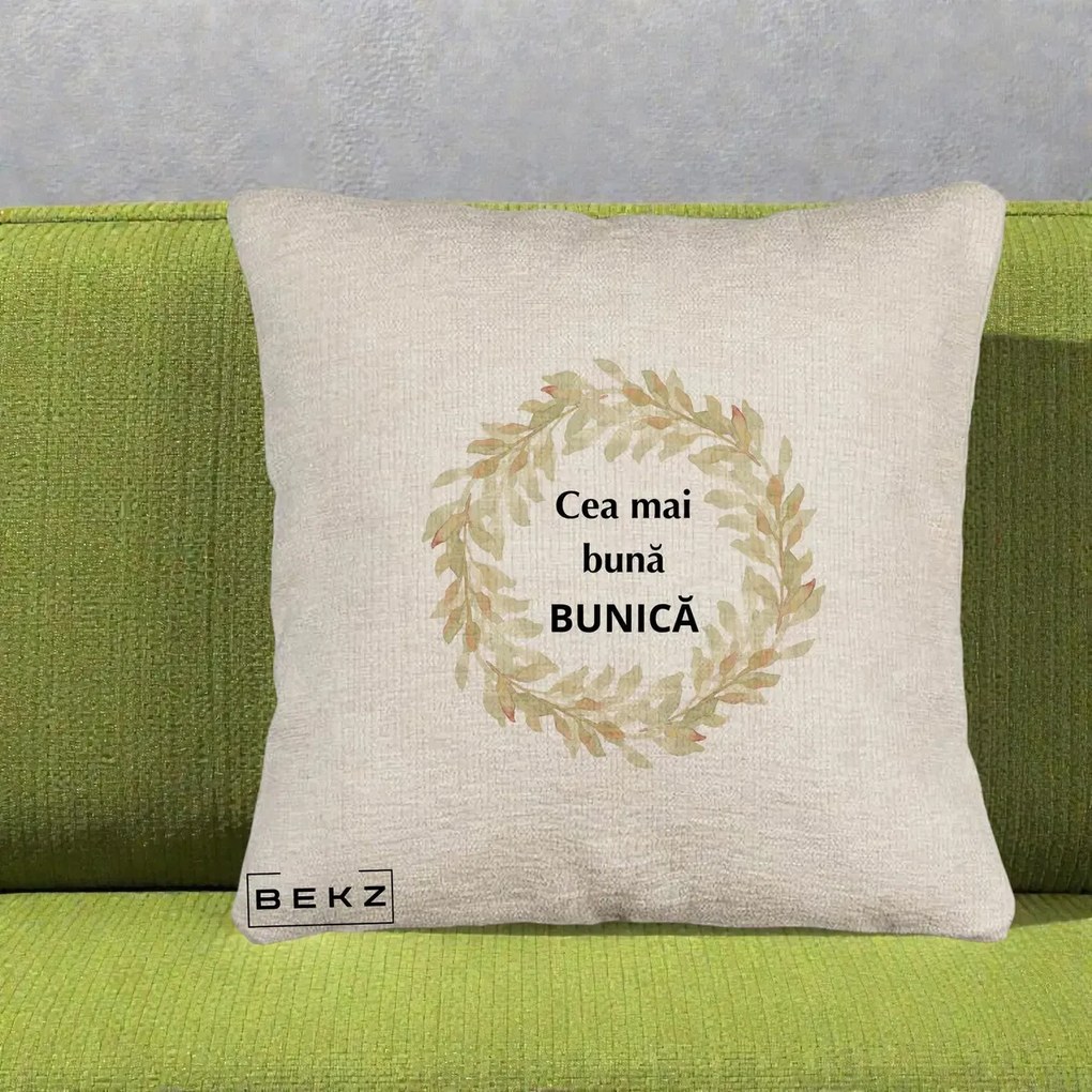 Cadou pentru Bunica - Perna Personalizata Cea Mai Buna Bunica Coronita Frunze Acuarela, 40x40 cm, Bej Canapea, Husa Detasabila, Perna Inclusa, BEKZ®