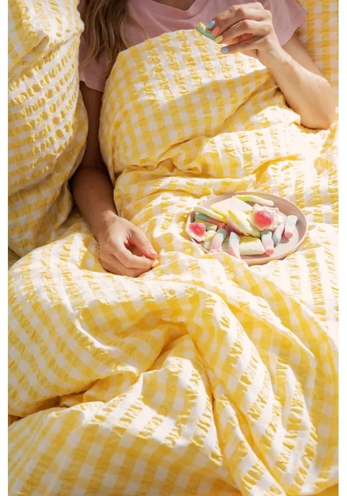 Lenjerie de pat galbenă/albă din țesătură crep pentru pat de o persoană 140x200 cm Bæk&amp;Bølge – JUNA