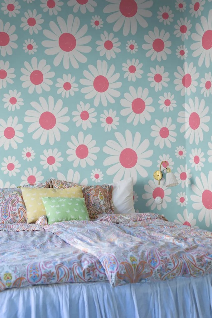 Tapet Dashing Daisies, Turquoise, Rebel Walls