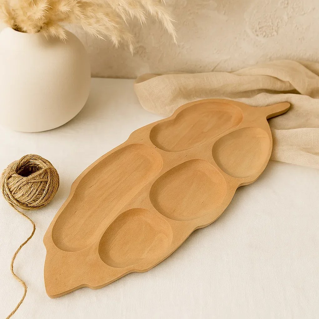 Platou lemn 5 compartimente, 71x32 cm ,   Tava Rustica pentru Aperitive