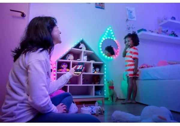 Instalație LED RGB dimabilă de Crăciun 100xLED 8 m USB Wi-Fi Twinkly TWKC100RGB-T