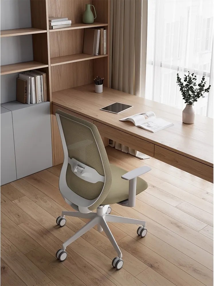 Key lemn masiv Bold – Scaun operativ ergonomic