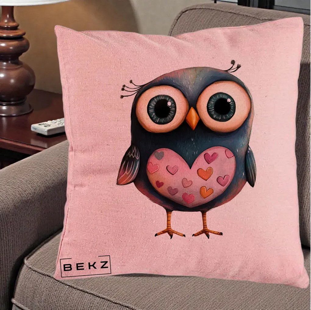 Perna Decorativa Bufnita cu Inimioare Roz, 40x40 cm, Roz, Husa Detasabila, Perna Inclusa, BEKZ®