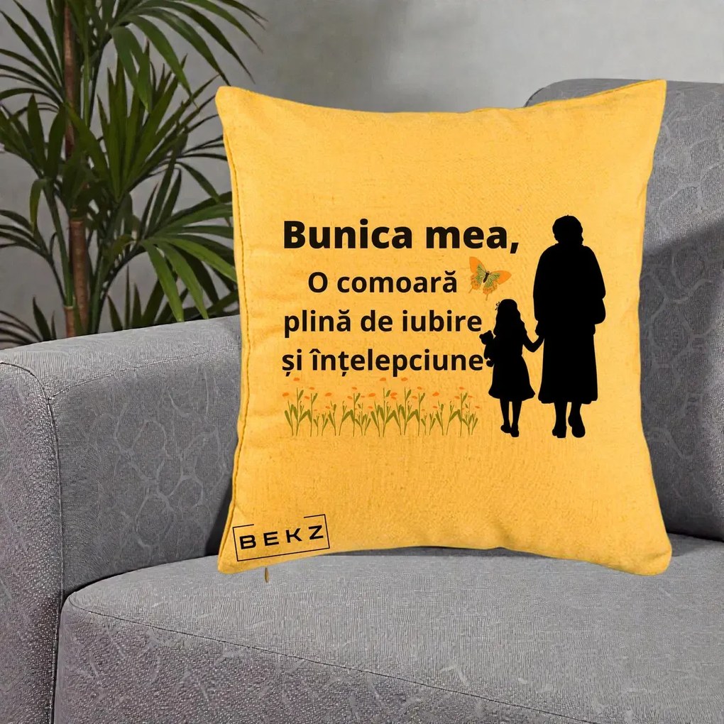 Cadou pentru Bunica - Perna Personalizata Bunica Mea Comoara Iubire Intelepciune Varianta Extinsa, 40x40 cm, Galben, Husa Detasabila, Perna Inclusa, BEKZ®