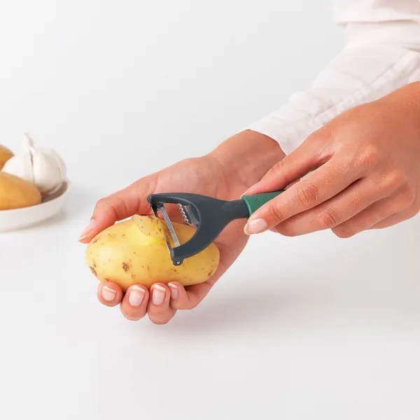 Peeler Brabantia Tasty+ în formă de Y Brad Green, cu mini răzătoare pentru coji de citrice 1001184