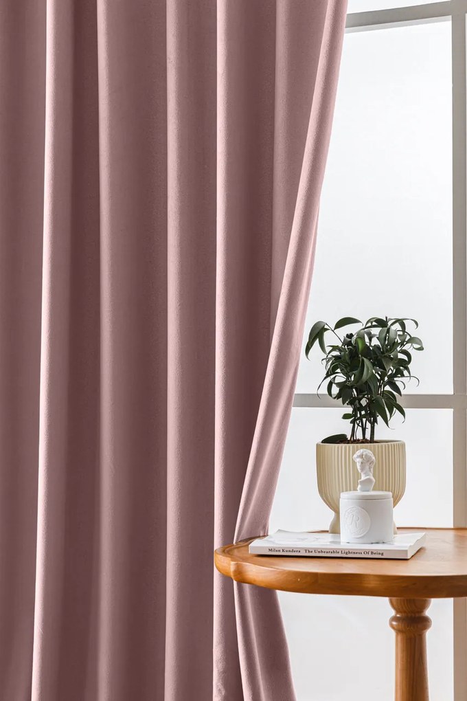 Draperie opaca violet deschis VELVET 135x250 cm Sistem de agatare: Rejansa