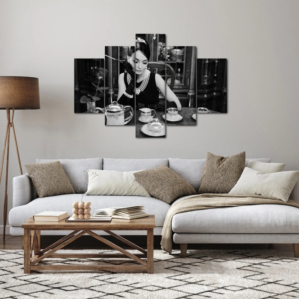 Tablou cu femeie (150x105 cm)