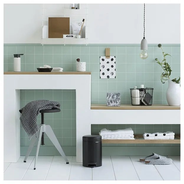 Cos de gunoi cu pedala Brabantia NewIcon 649001, 3 L, Inchidere lina, Baza antiderapanta, Negru