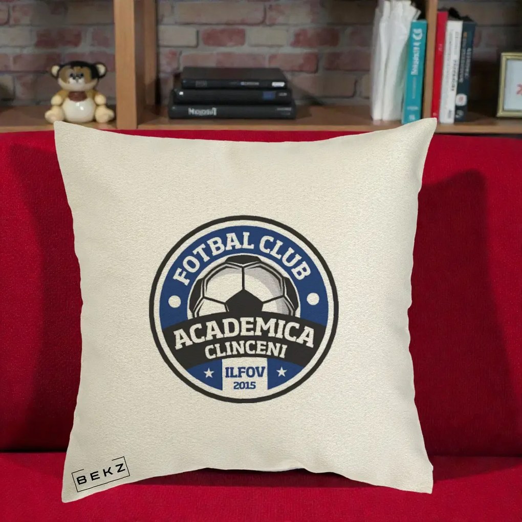 Perna Personalizata Academica Clinceni Fotbal Club, 40x40 cm, Ecru, Husa Detasabila, Perna Inclusa, BEKZ®