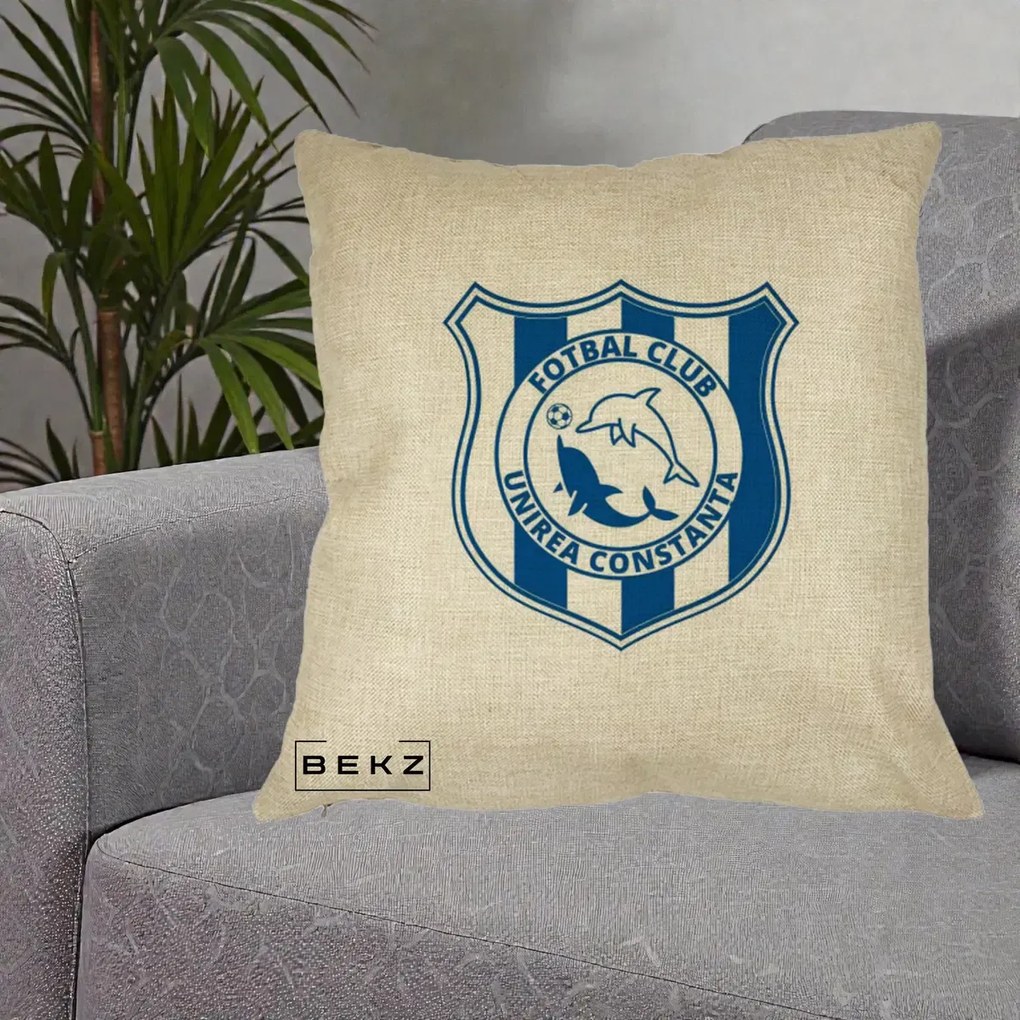 Perna Personalizata FC Unirea Constanta Fotbal, 40x40 cm, Crem, Husa Detasabila, Perna Inclusa, BEKZ®