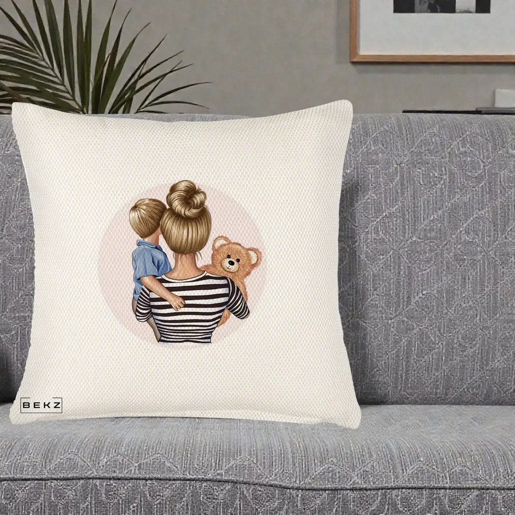 Cadou pentru Mama - Perna Personalizata Mama si Baietelul cu Ursulet, 40x40 cm, Crem Reliefat, Husa Detasabila, Perna Inclusa, BEKZ®