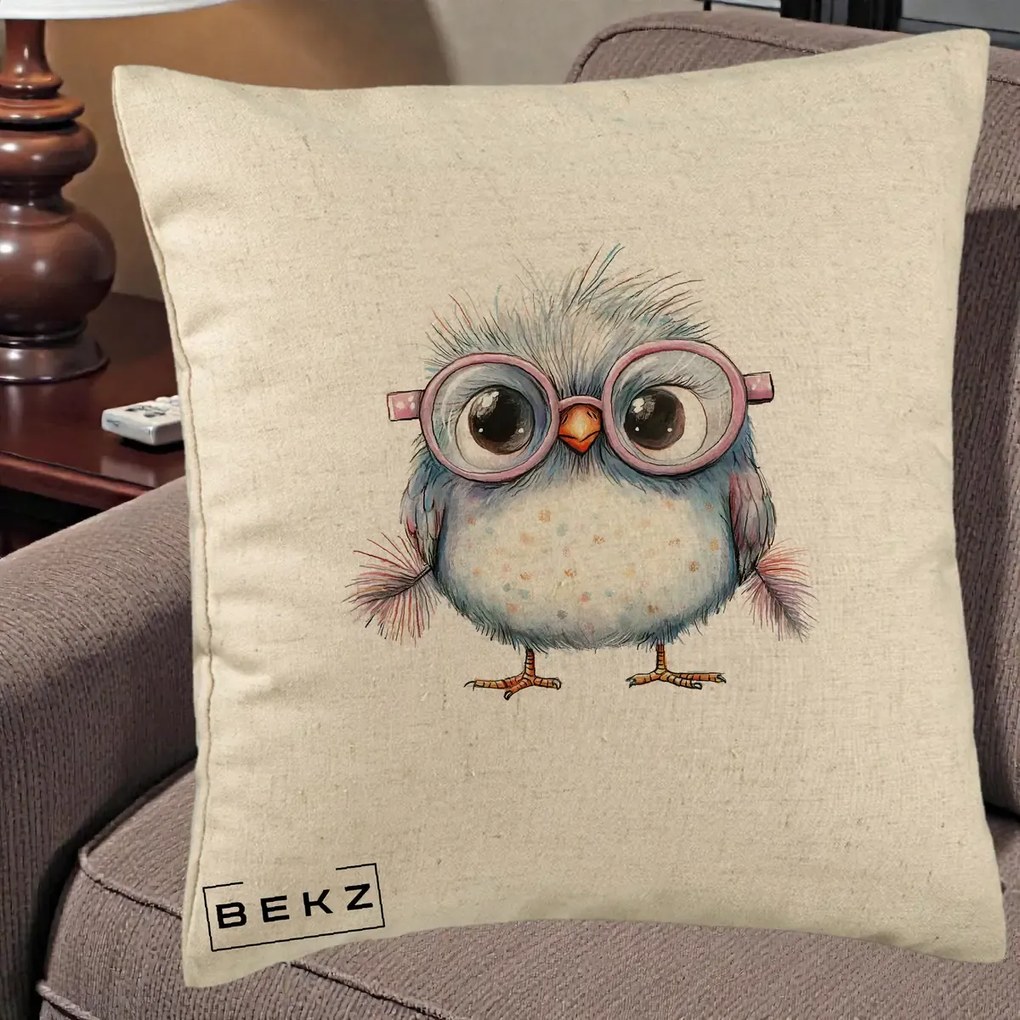 Perna Decorativa Pui Pufos cu Ochelari Roz, 40x40 cm, Bej, Husa Detasabila, Perna Inclusa, BEKZ®