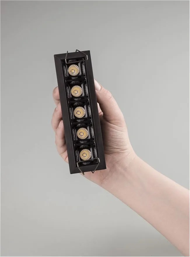 Corp incastrabil tavan fals cu 5 spoturi LED SWAN negru NVL-9232127