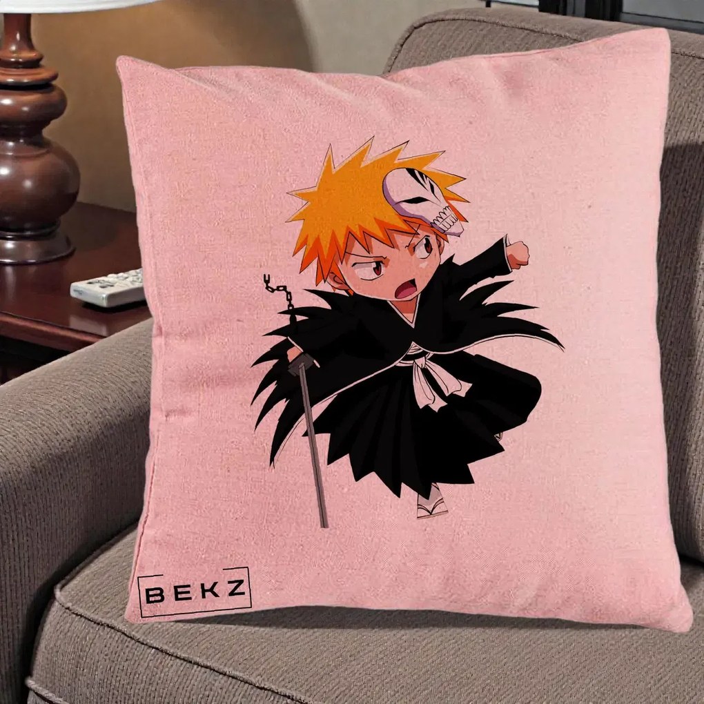 Perna Personalizata Bleach Ichigo Chibi cu Masca, 40x40 cm, Roz, Husa Detasabila, Perna Inclusa, BEKZ®