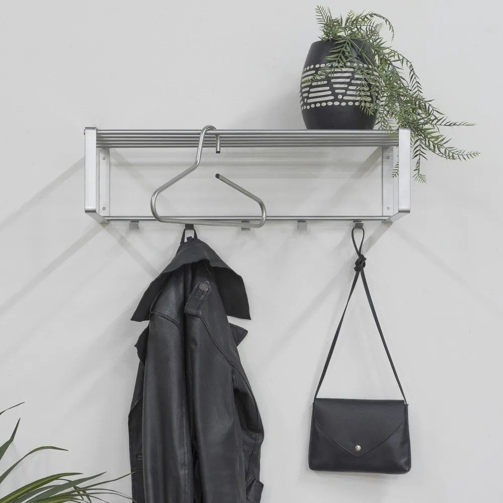 Cuier de perete argintiu cu raft din metal 70 cm Rex – Spinder Design