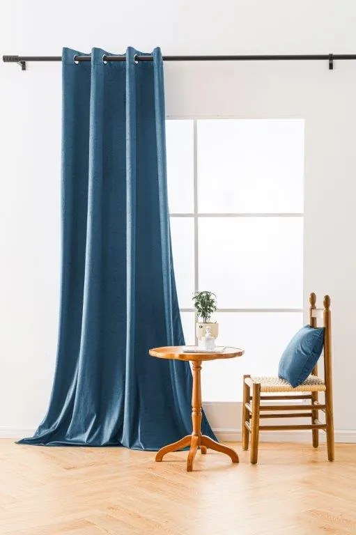 Draperie opaca Culoare albastru kerosen VELVET 135x250 cm Agățat: Rejansa