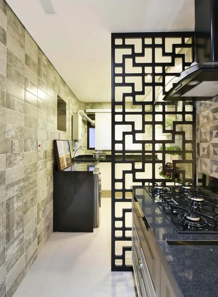 PERETE DECORATIV LABIRINT 3