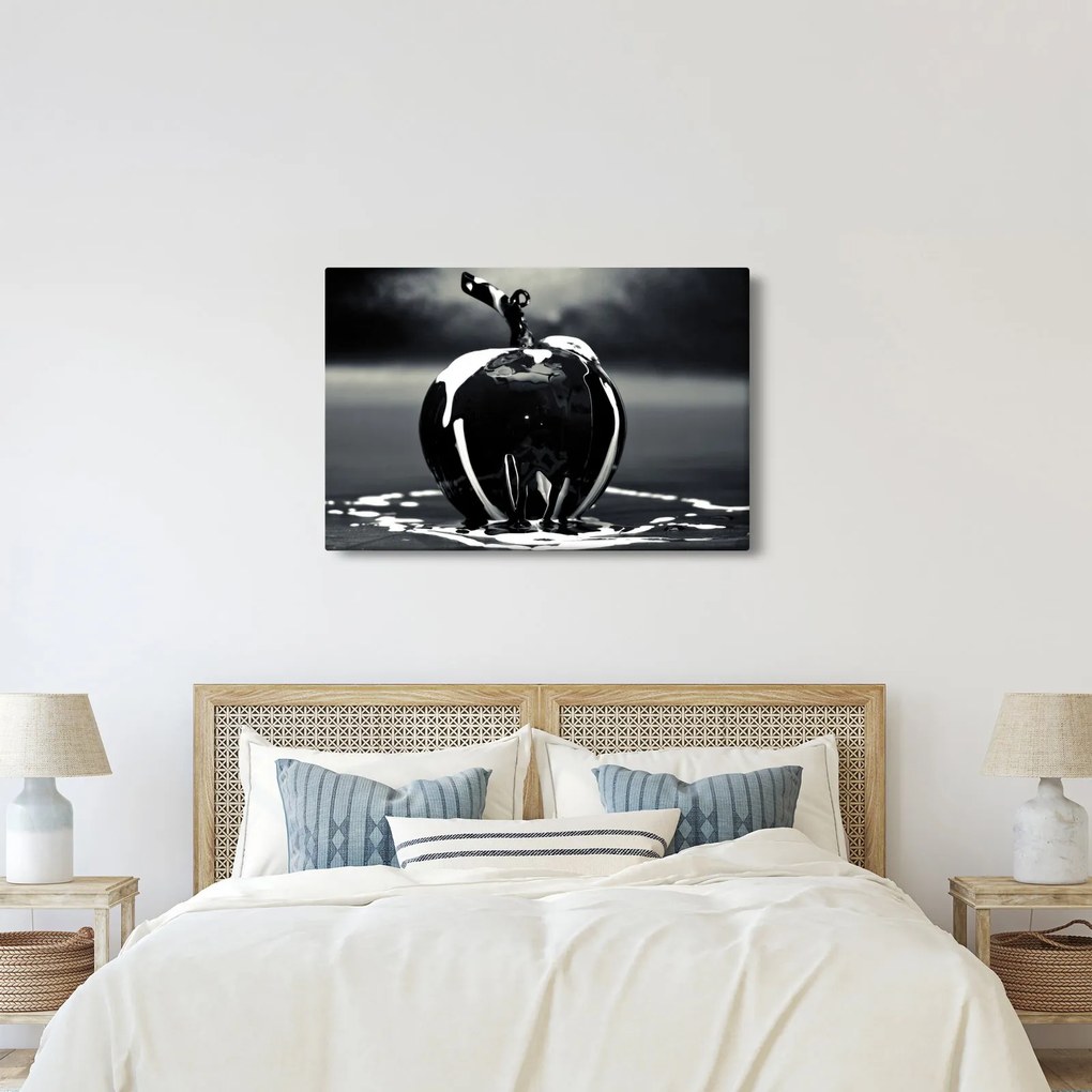 Tablou cu mărul negru (90x60 cm)