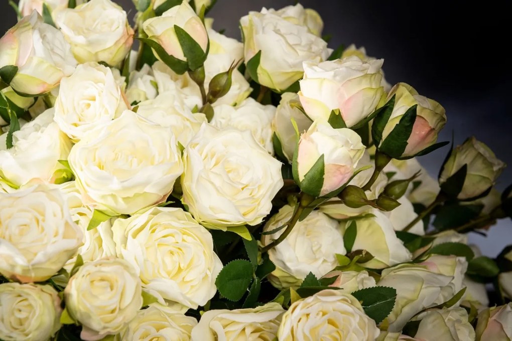 Aranjament floral mediu design LUX SFERA ROSES